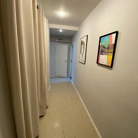 Krucza Street 51 In The Center 华沙